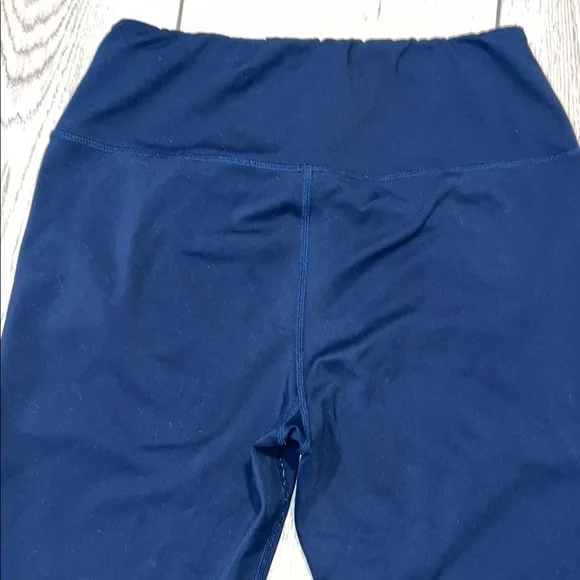 Promover Navy Active Leggings - Picture 4 of 5